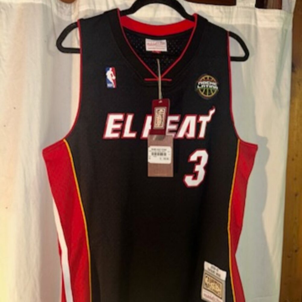 Mitchell & Ness Dwyane Wade 2008-09 Miami Heat "El Heat" Swingman jersey